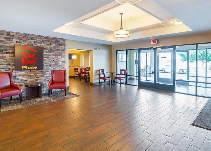 Red Roof + West Hotel 3*