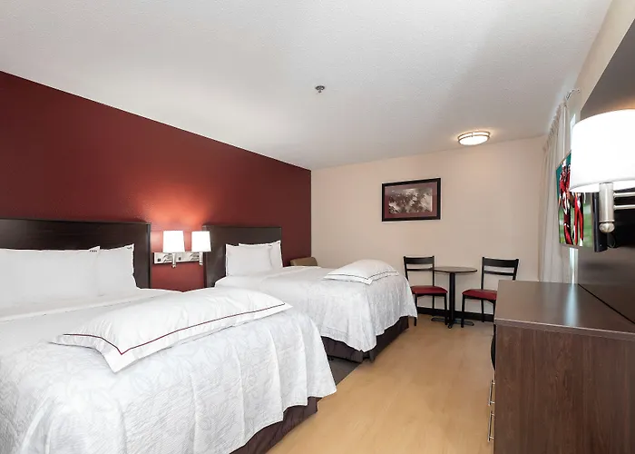 Red Roof + West Hotel 3*
